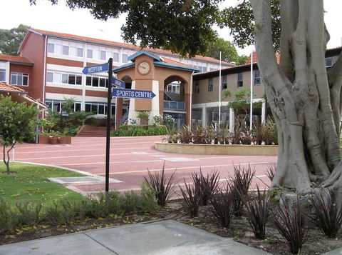 Iona Presentation College - School Find 0