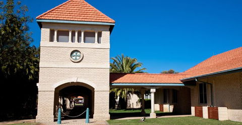 Mandurah Catholic College - School Find 3