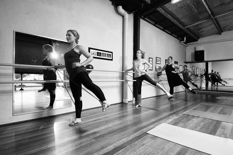 La Vive Studios - School Find 2