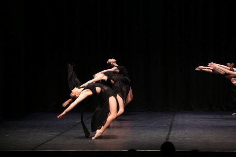 La Vive Studios - School Find 3