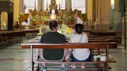 Tourist's church clothing hack leaves travelers sharply divided over sacred-site etiquette Australia Private Schools